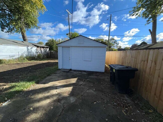 Photo - New Renovated 3 Bedroom Bungalow