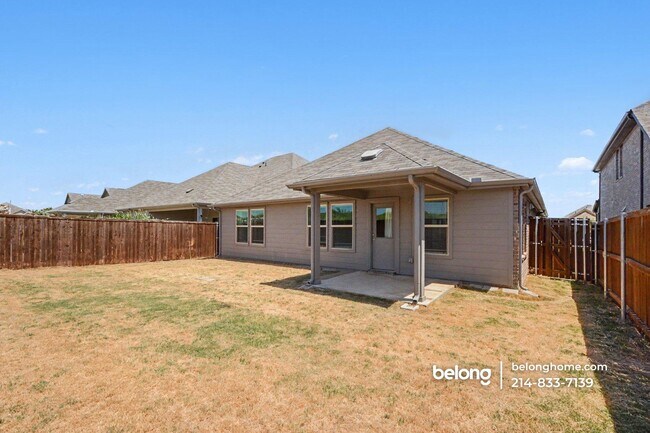 Photo - 3505 Kingsview Dr