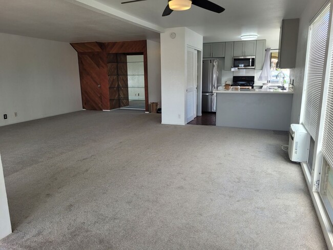 Photo - Quiet w/Beautiful Ocean Views 3bd, 2.5bath, SF w/2 car garage 1655sqft unit . $4200