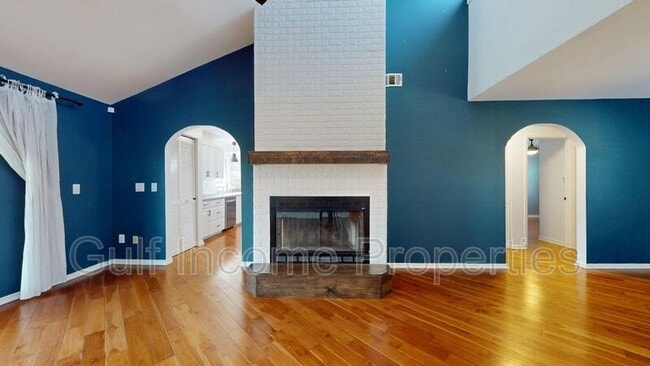 Photo - 354 5th St Ct E