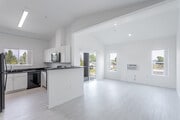 3BR, 2BA - 1,286SF