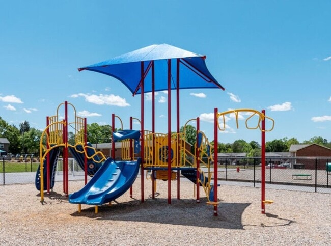 Photo - BC - Broadbay Crossings