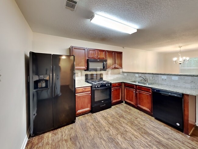 Photo - 364 Hidden Creek Ln