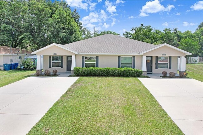 Photo - 349 Honey Bee Ln