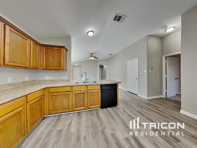 Photo - 10231 Del Lago Ct