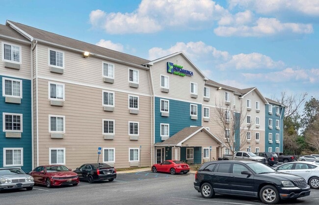 Building Photo - Furnished Studio-Tallahassee - East