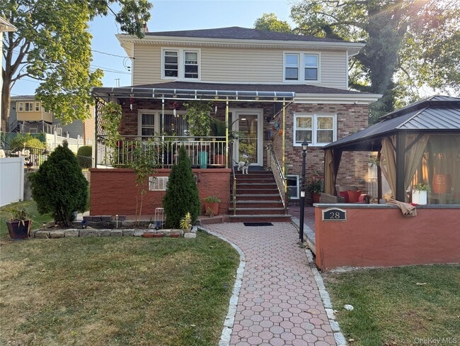 Building Photo - 28 Tunis Ave Unit 2