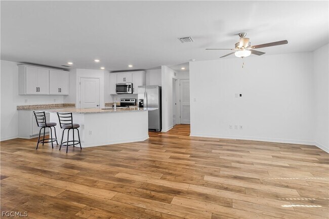 Photo - 185 Yager Cir