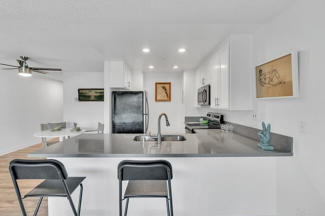 Photo - 1625 Redondo Ave.