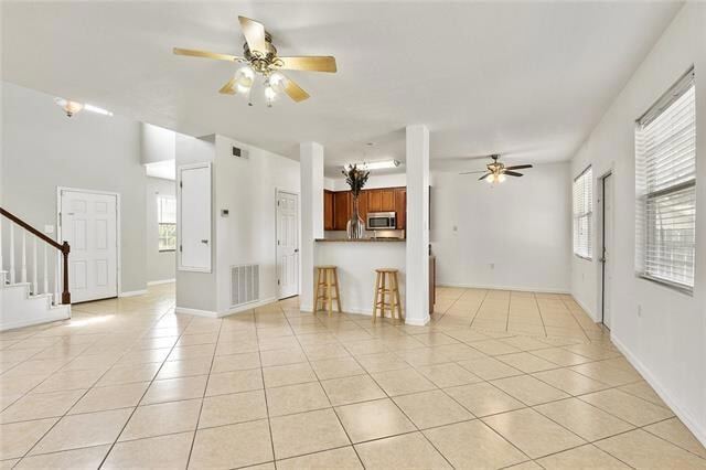 Photo - 2001 Dylan Dr