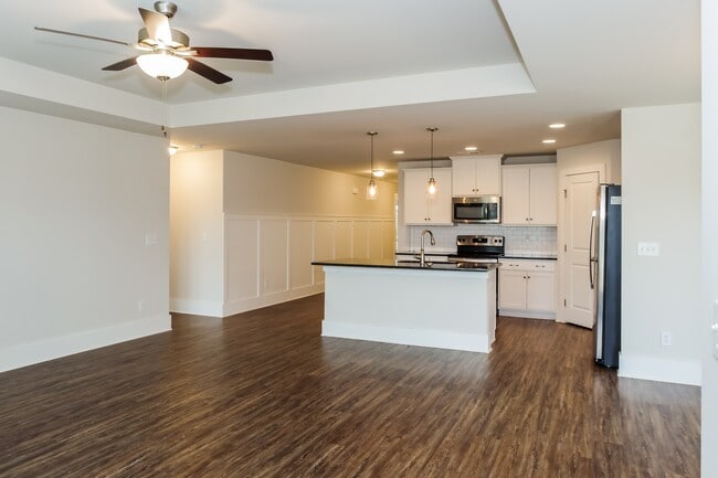 Photo - 189 Cherry Laurel Dr