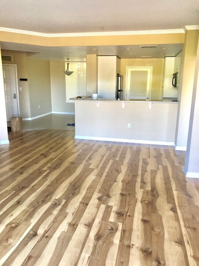 Building Photo - 3901 Lick Mill Blvd Unit 223 Rental