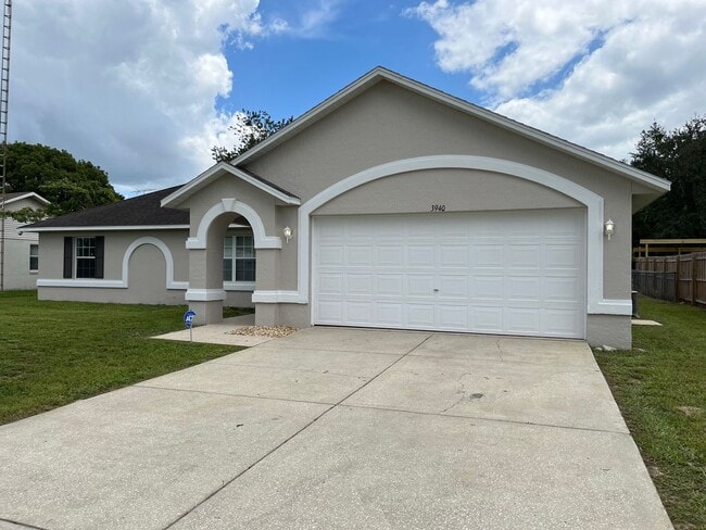 Building Photo - Marion Oaks Rental