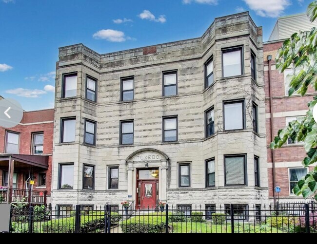 Building Photo - 4440 N Dover St Unit GS Rental