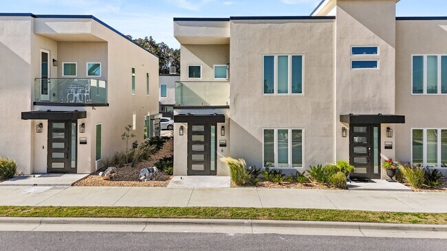 Photo - Exclusive Townhome in The Vue at Celebration Pointe