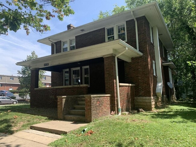 Photo - 320 N Lincoln St