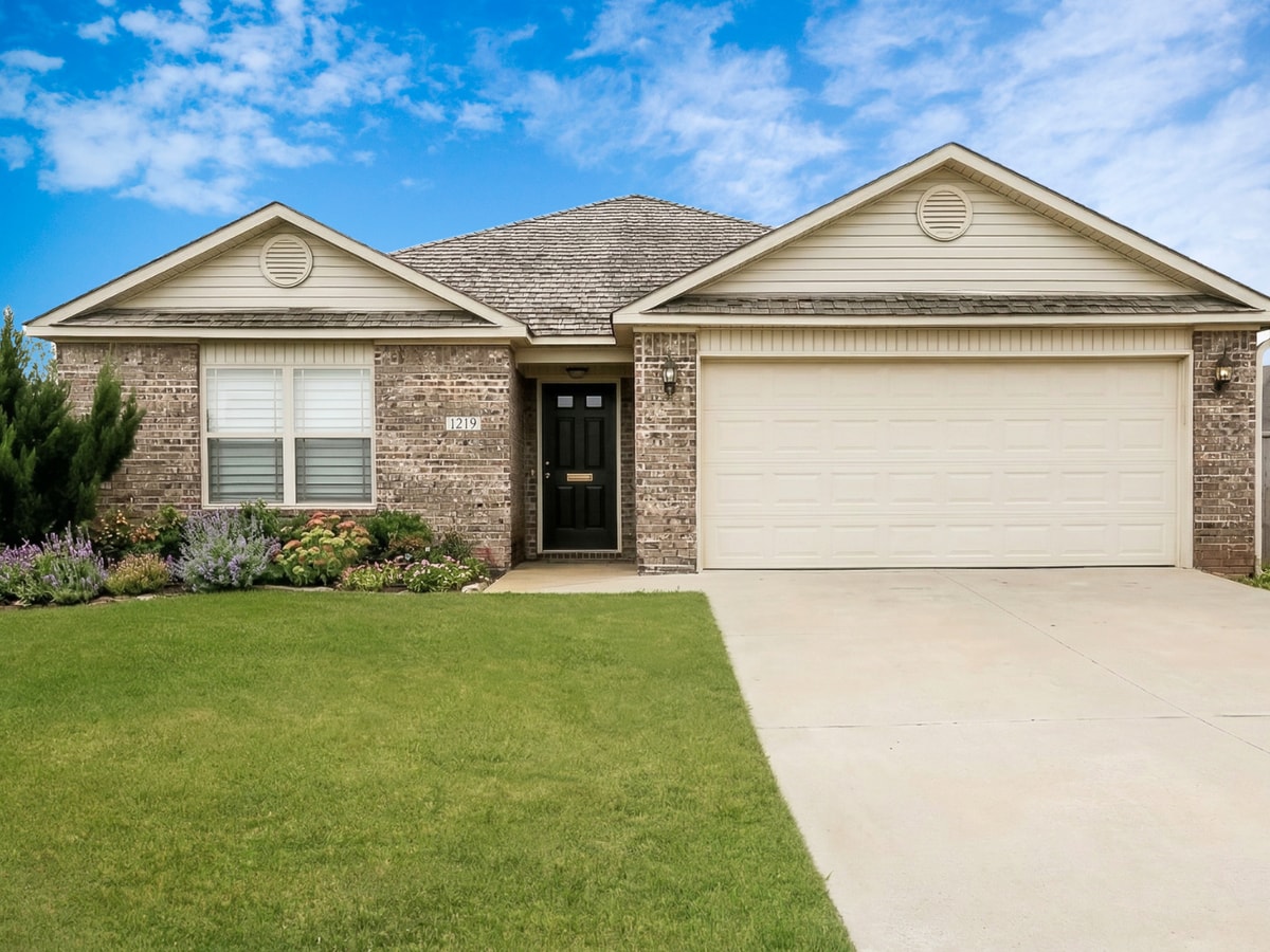 Photo - 155 Harvick Cir