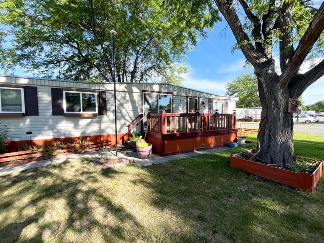 Building Photo - 44 Redrock Dr
