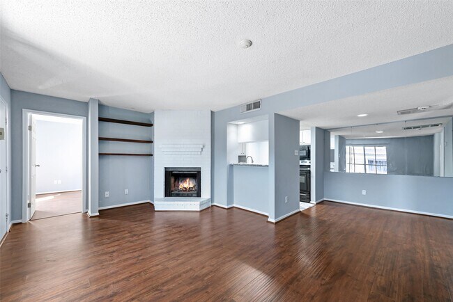 Building Photo - 1900 Bay Area Blvd Unit 129 Rental