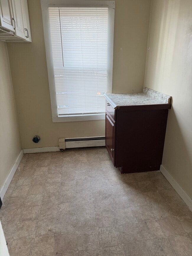 Photo - 13 Moores Ct Unit 1