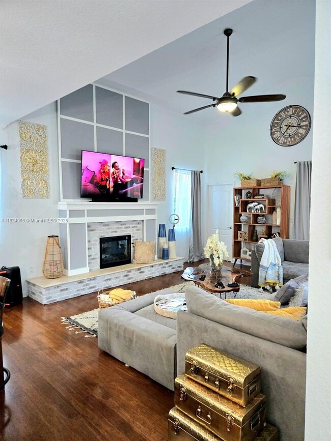 Photo - 1906 SE 23rd Ct