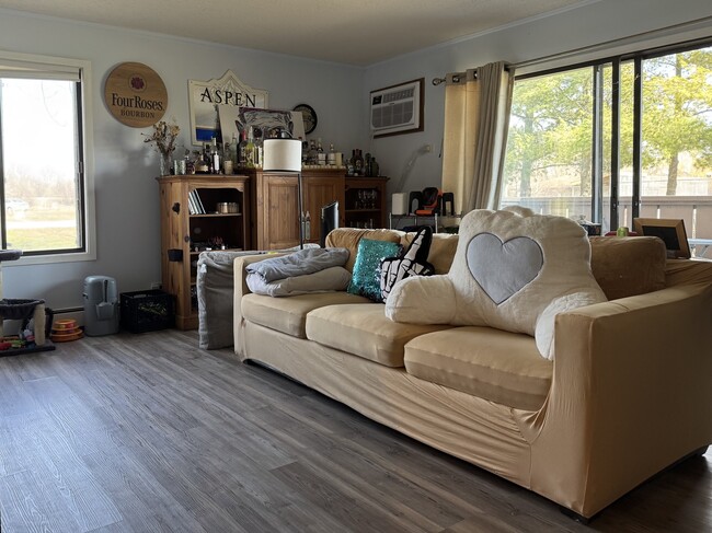 Photo - 1 Cedar Ct Unit 4