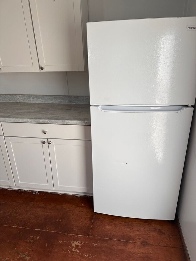 Photo - GREAT LOCATION! 2-Bedroom/ 1-Bath