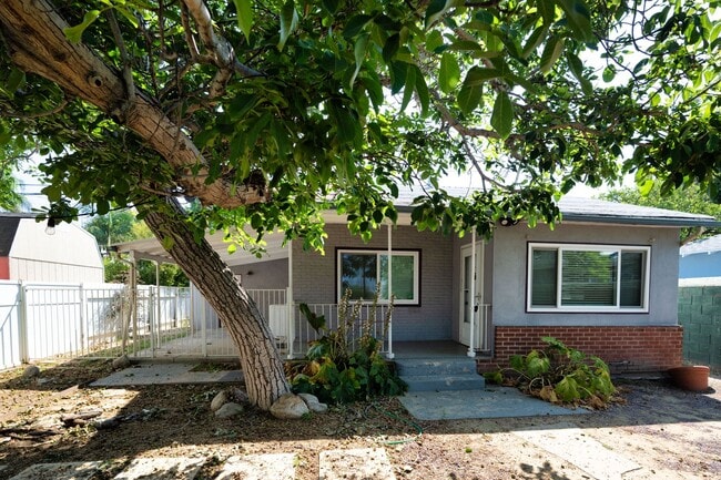 Building Photo - Beautiful 2 bedroom 1 bath home!!!!