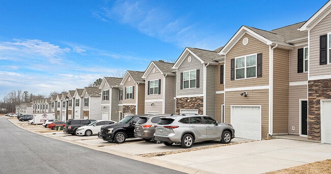 Building Photo - Valley View Townes