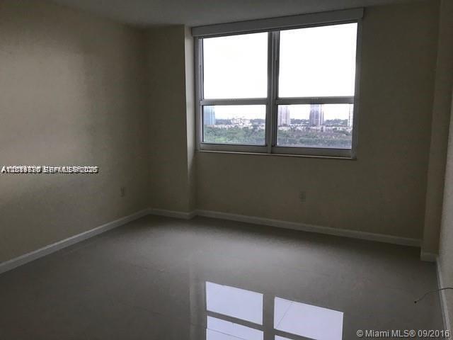 Photo - 19501 W Country Club Dr Unit 2115