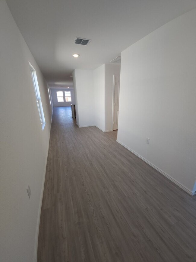 Photo - SA- Texas A&M Area / Vida Subdivision