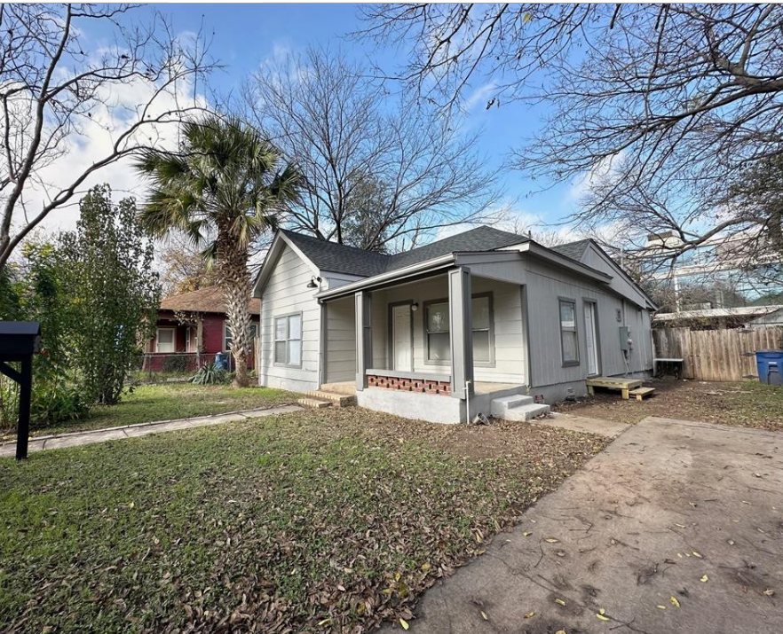 Photo - 1506 Willow St House