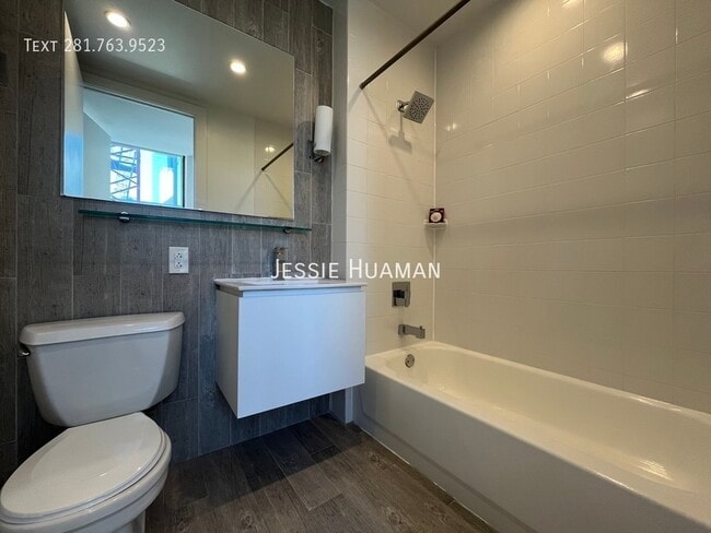 Photo - 50 Murray St Unit 2101