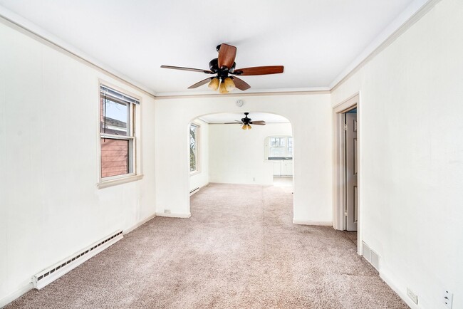 Photo - 5724 W 8th St