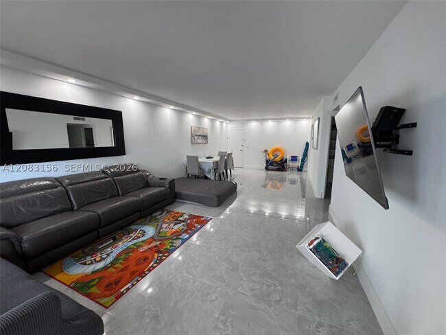 9225 Collins Ave Unit 504