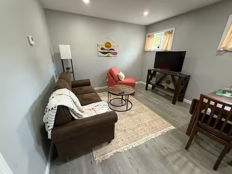 Building Photo - 438 N Park Ave