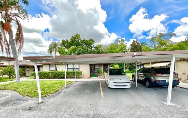 Photo - 1980 Tahitian Pl