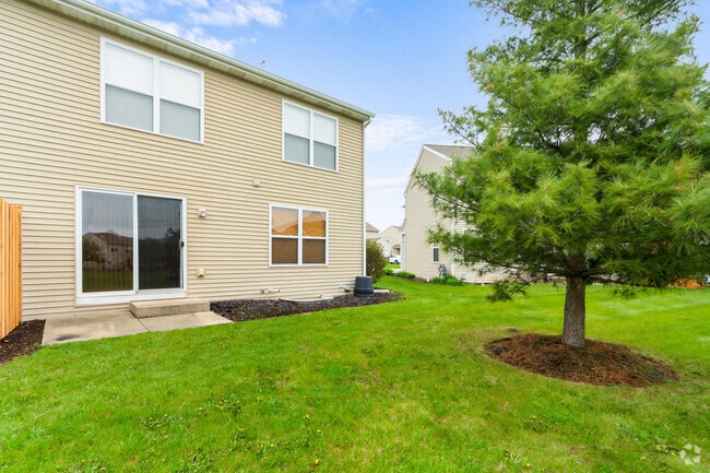 Building Photo - 1400 Hunters Ridge Dr Rental