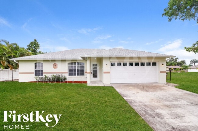 Building Photo - 1302 SW 35th St