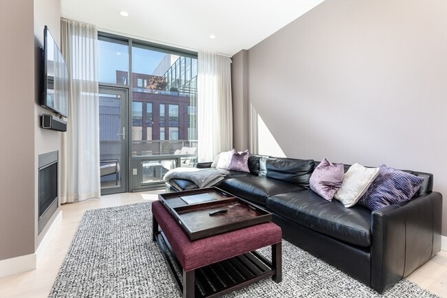 Photo - 32 Traveler St Unit PH8