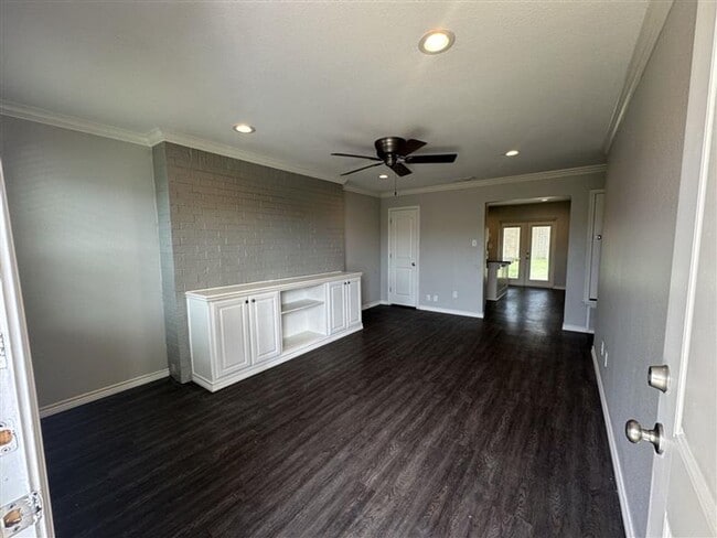 Photo - 8320 Cambridge Rd