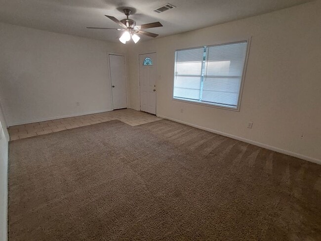 Photo - 601 W David Dr