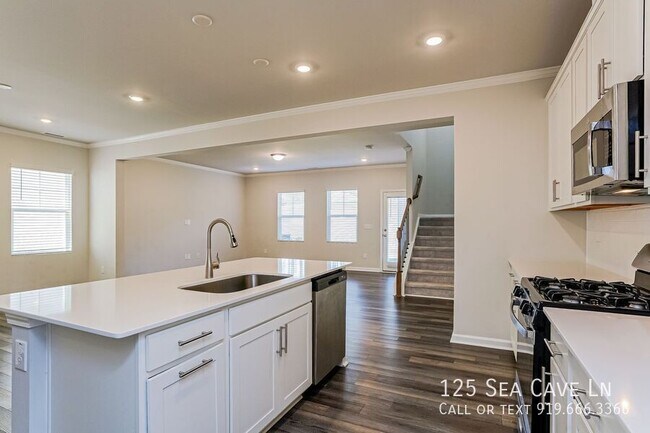 Photo - 125 Sea Cave Ln