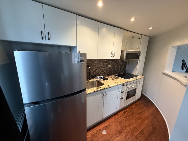 Photo - 700 W Bittersweet Pl