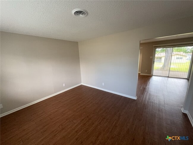 Photo - 1205 Kathey Dr