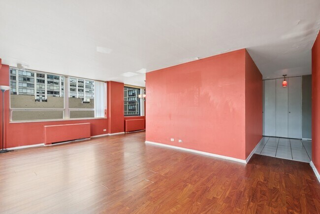 Photo - 5701 N Sheridan Rd Unidad 3B