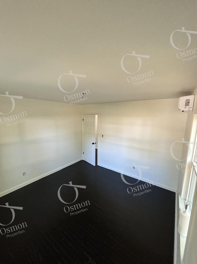 Photo - 1063 South St