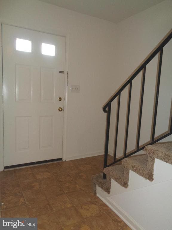 Building Photo - 721 Olde Greenwich Cir