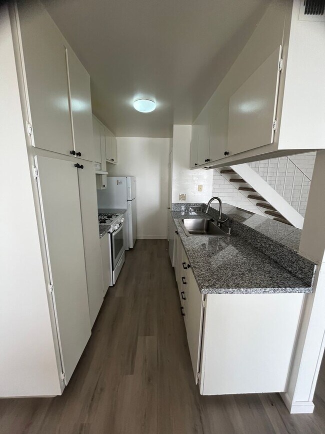 Photo - Beautiful Updated Townhome in North Davis