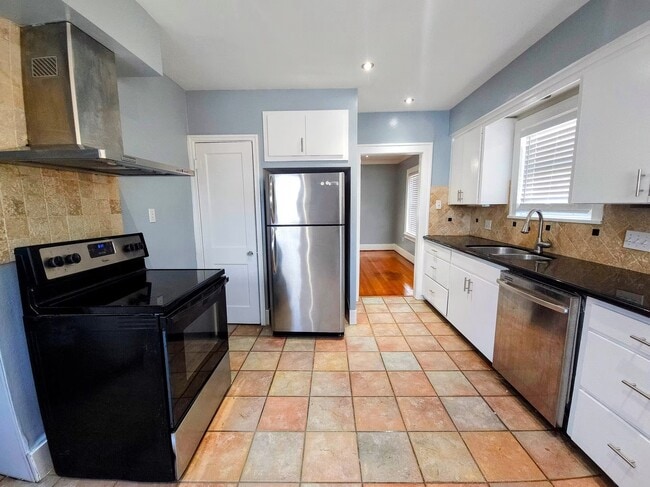 Photo - 1810 W Main St